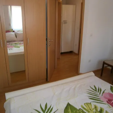 With Parking Space - 27710 Vodice